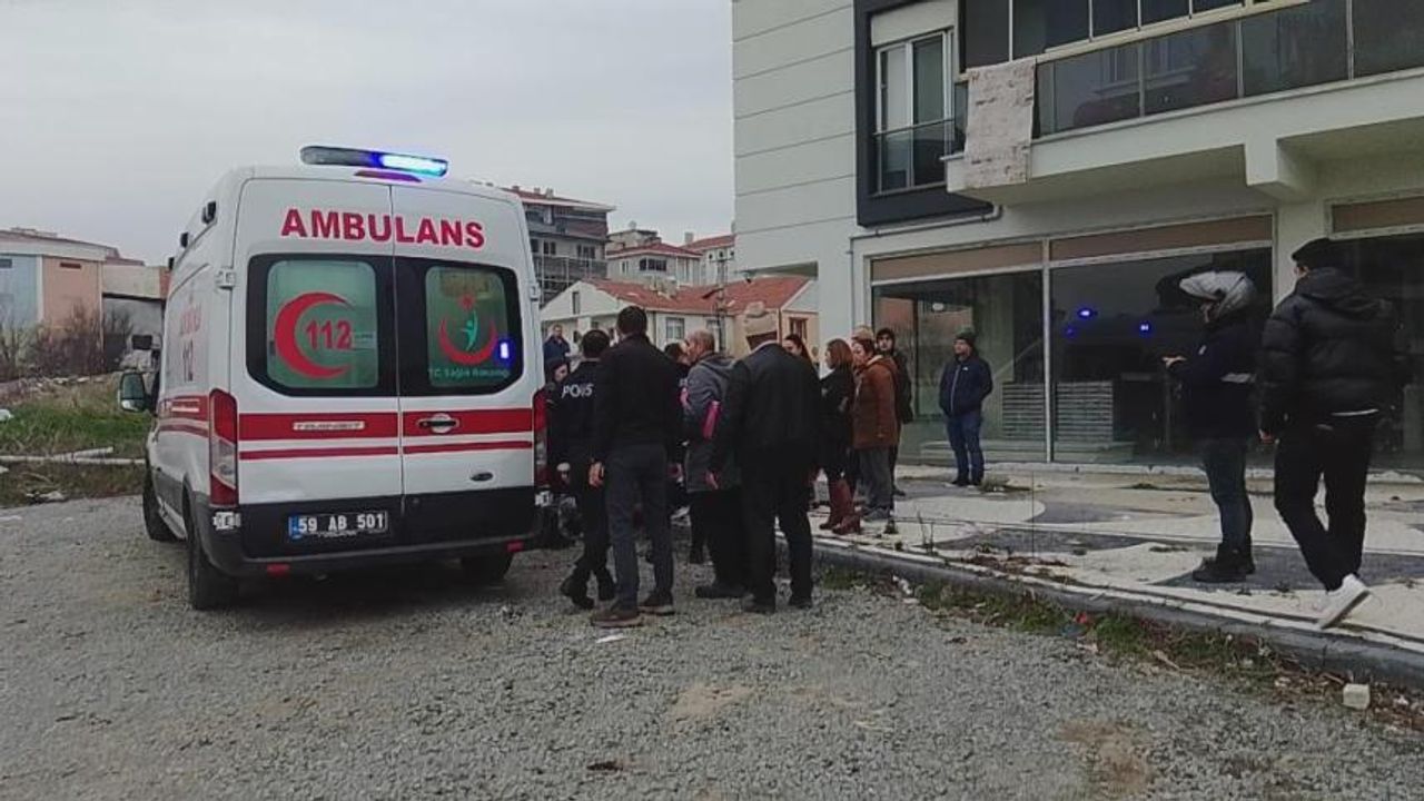Dengesini Kaybetti Beton Zemine Düştü!