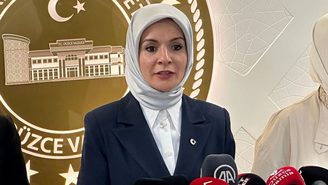 Bakan Göktaş Öyle Bir Şey Yaptı Ki, Herkes Şaşırdı!