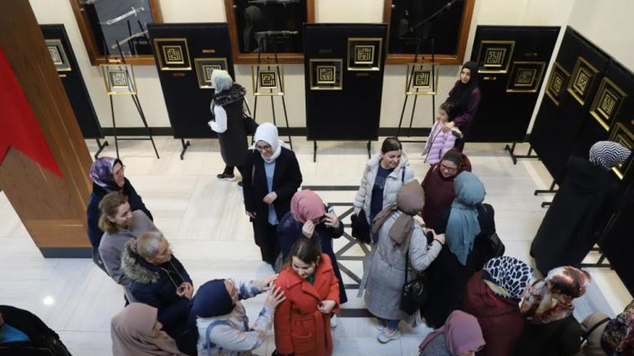 Kayseri'de ki Esmaül Hüsna Sergisi Yoğun İlgi Gördü