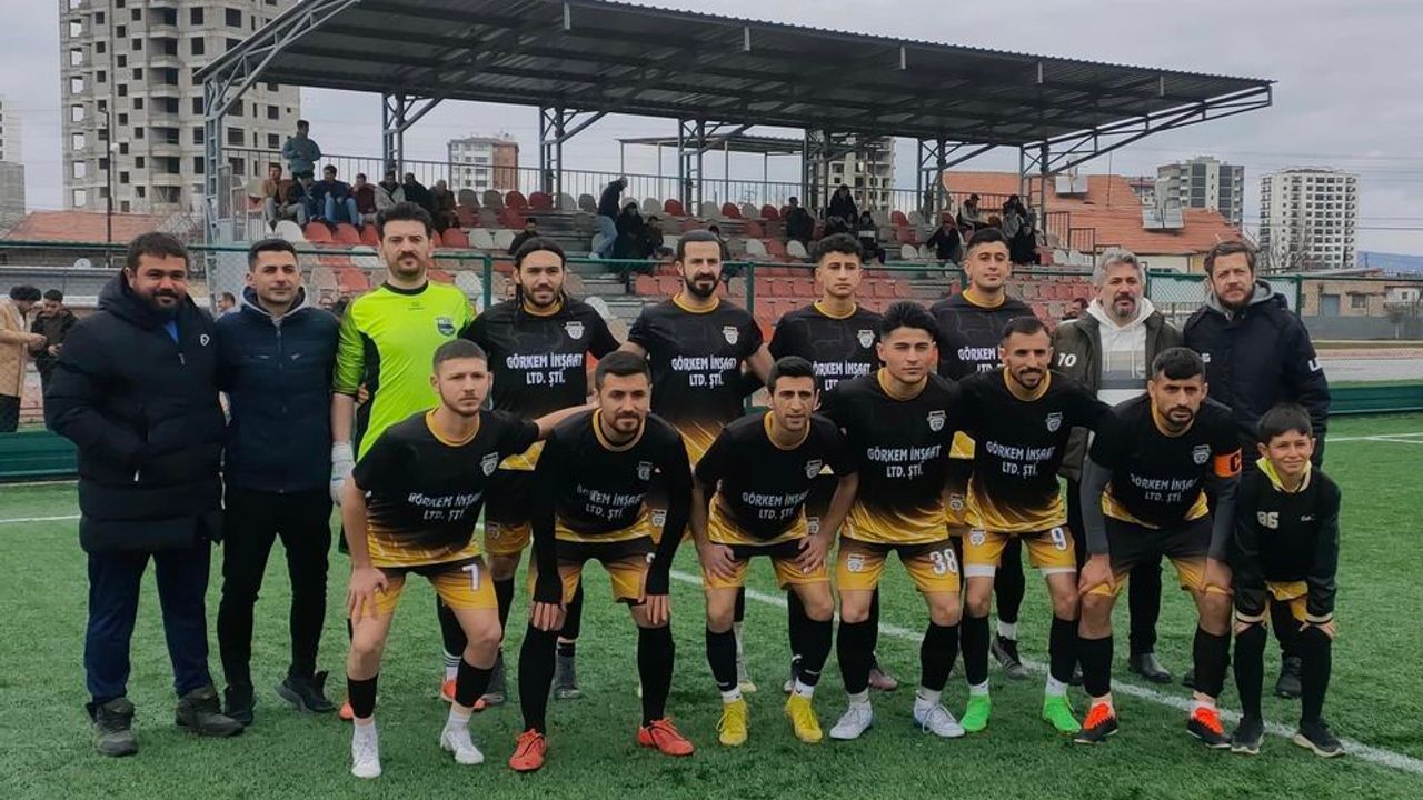 Ömürspor Yoluna Kayıpsız Devam Ediyor