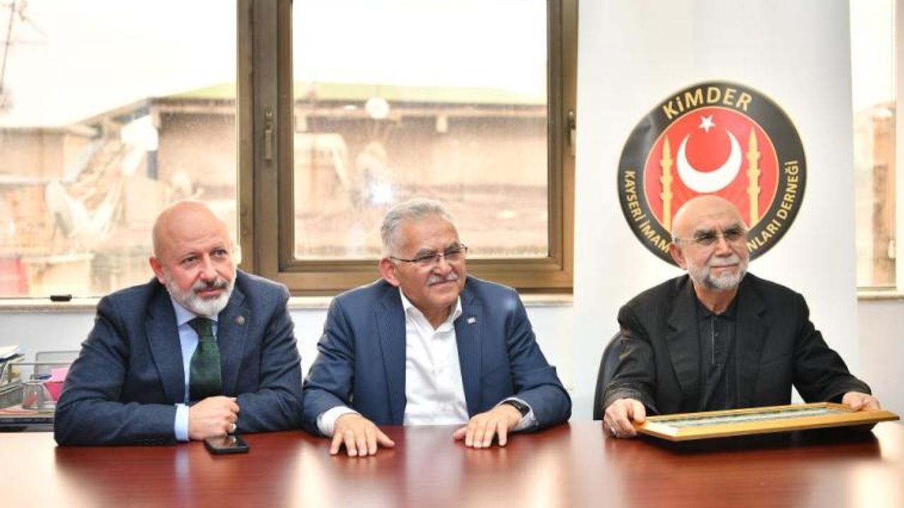 Başkan Büyükkılıç İmam Hatip Mezunlarını Ziyaret Etti