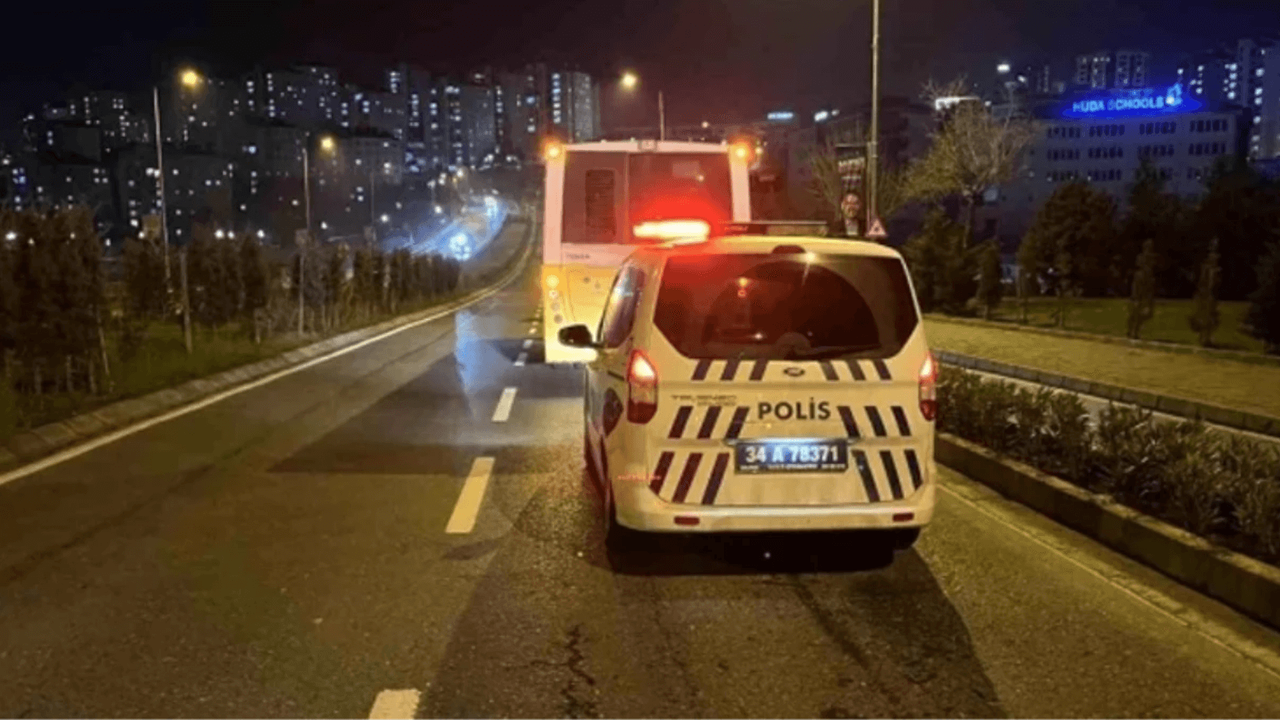 Yol Verme Tartışmasında İETT Otobüs Şoförünü Bıçakladı