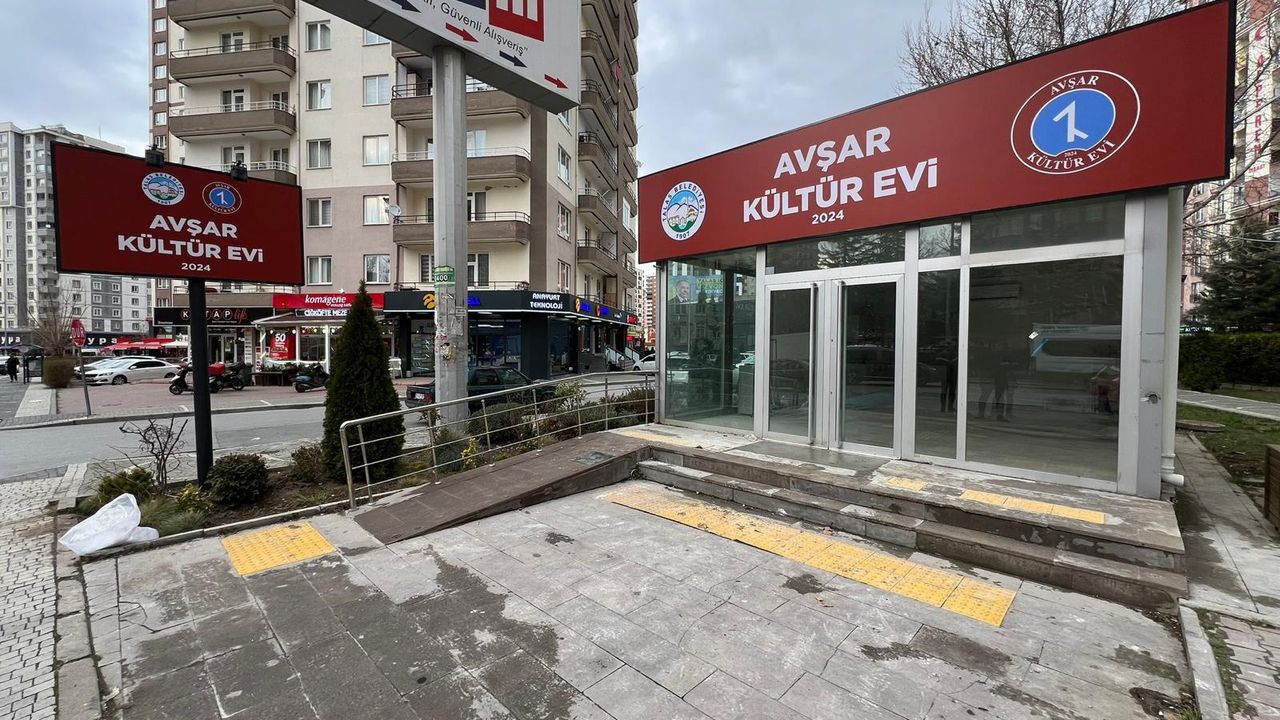 Göker Gözütok: Talas'a Layık Gördüğünüz Bu Mu?