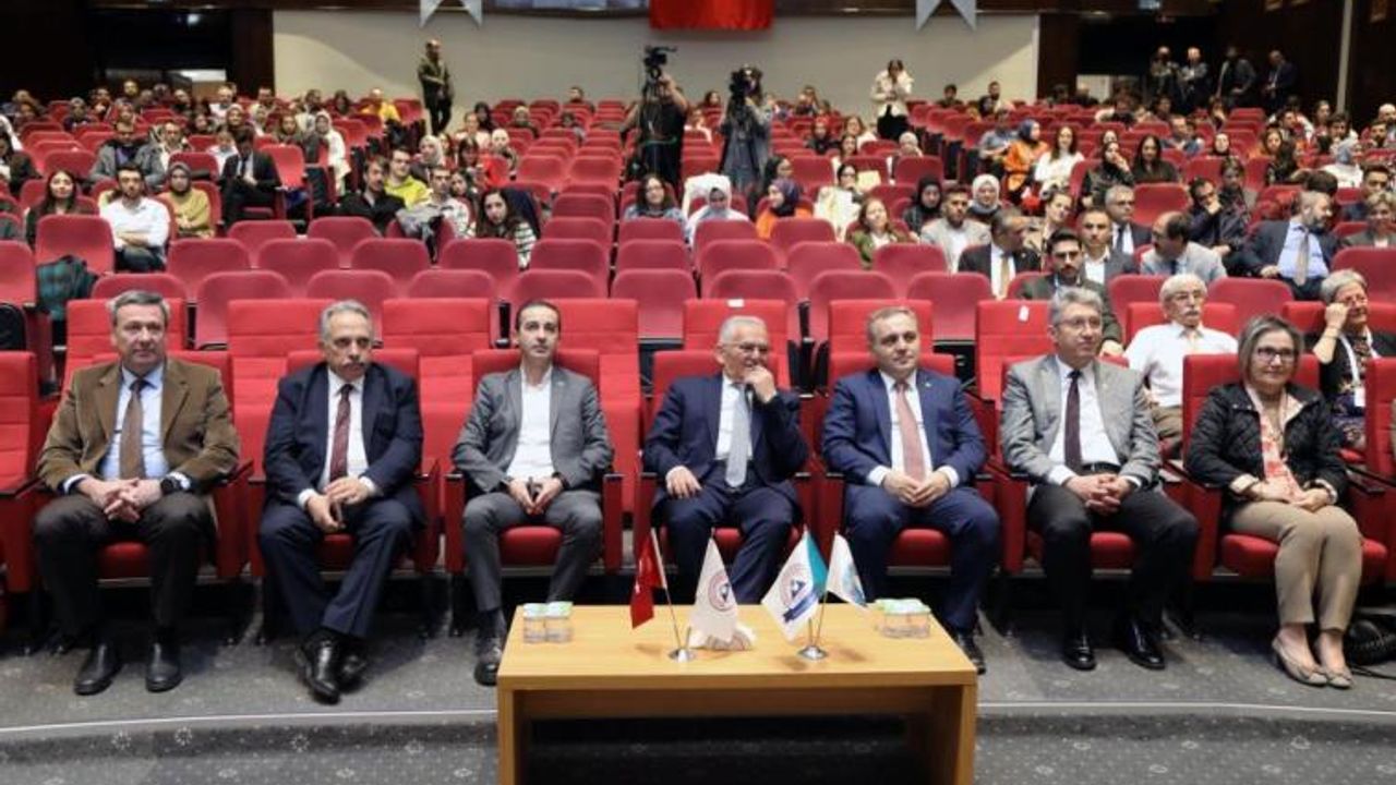 Erciyes Üniversitesi İki Ayrı Kongreye Kapılarını Açtı