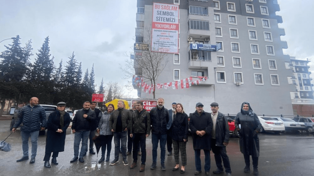 Rezerv Alana Dahil Oldu: Bina Sakinleri Tepki Gösterdi