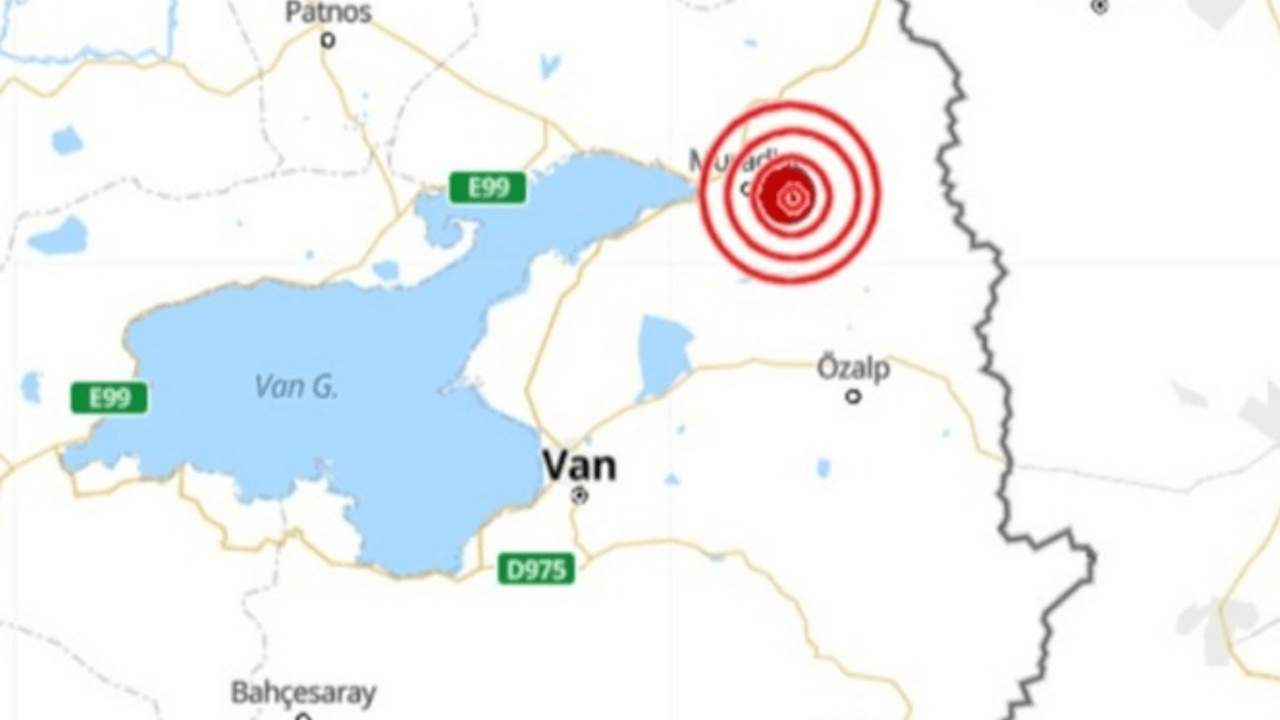 Van'da Deprem! 3.6 Şiddetindeki Deprem Paniğe Sebep Oldu