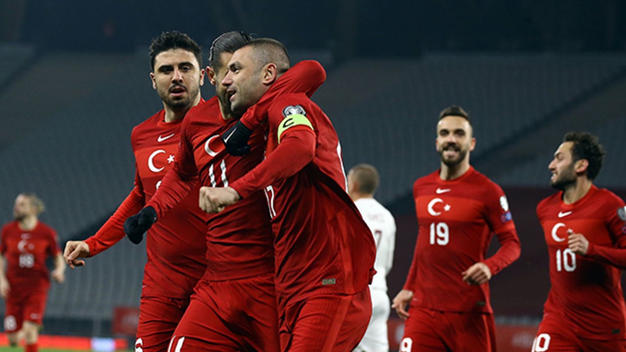 Milli Takımın Eski Yıldızları Bu Hafta Kırmızı Kart Gördü!