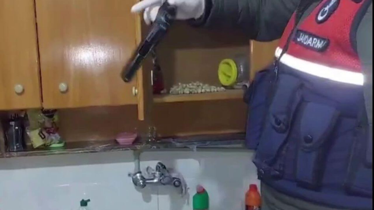Erzak Dolabı Sanıldı, Bakın Ne Çıktı!