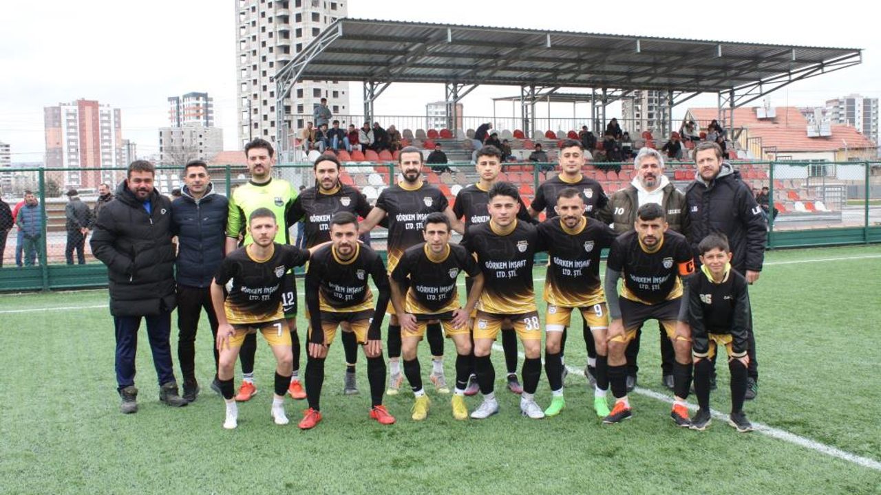 Kayseri Ömürspor 3'de 3 Yaptı