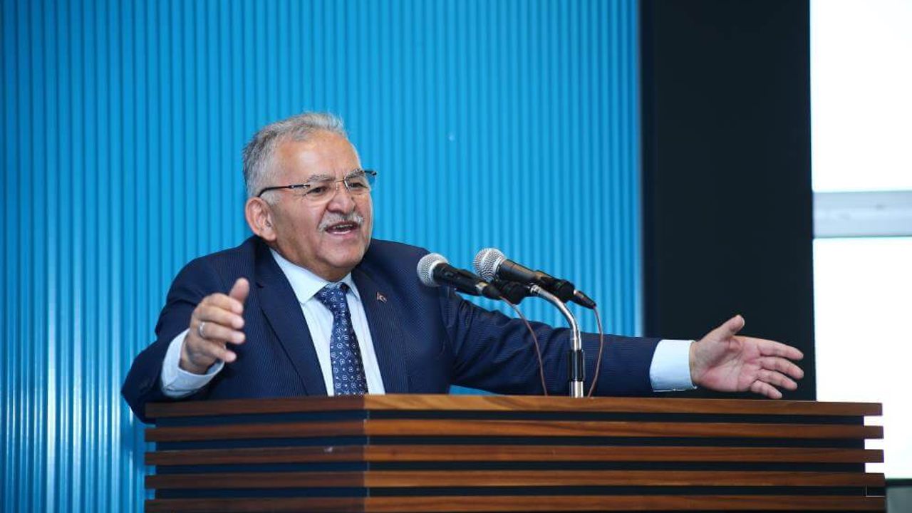 'Yatırımlar ve Hizmetlerde Fedakârlığın Zirvesindeyiz'