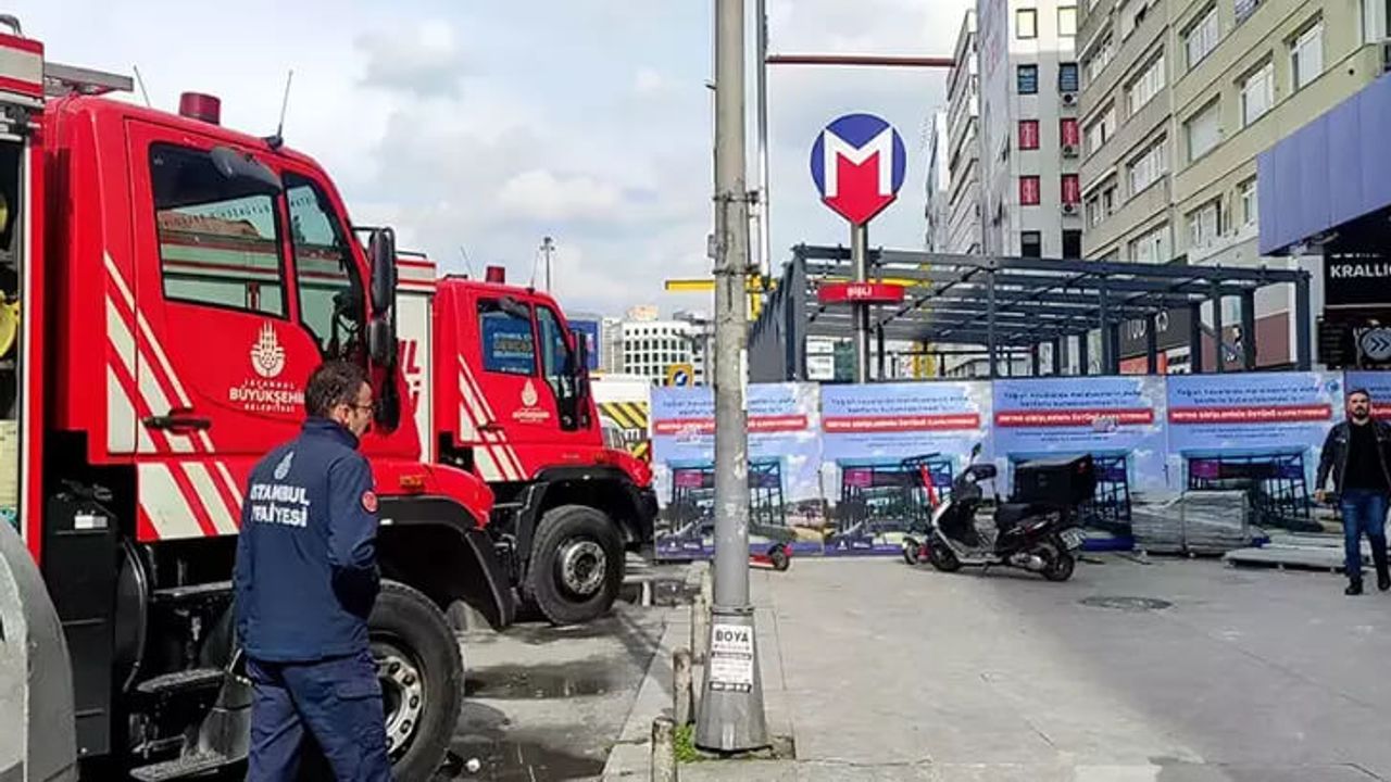 Ailesine Not Bırakıp, Metro Raylarına Atlayarak İntihar Etti