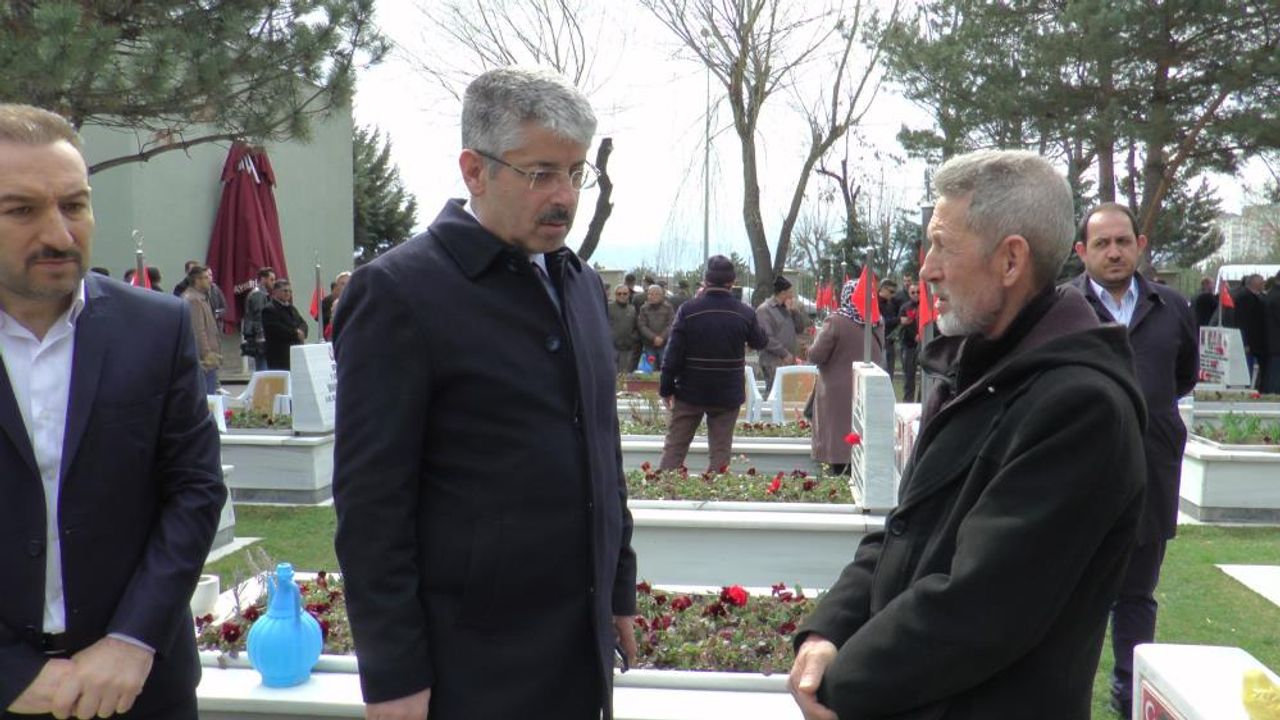 Devletine Ve Milletine Bağlı En Büyük Topluluk Türkiye