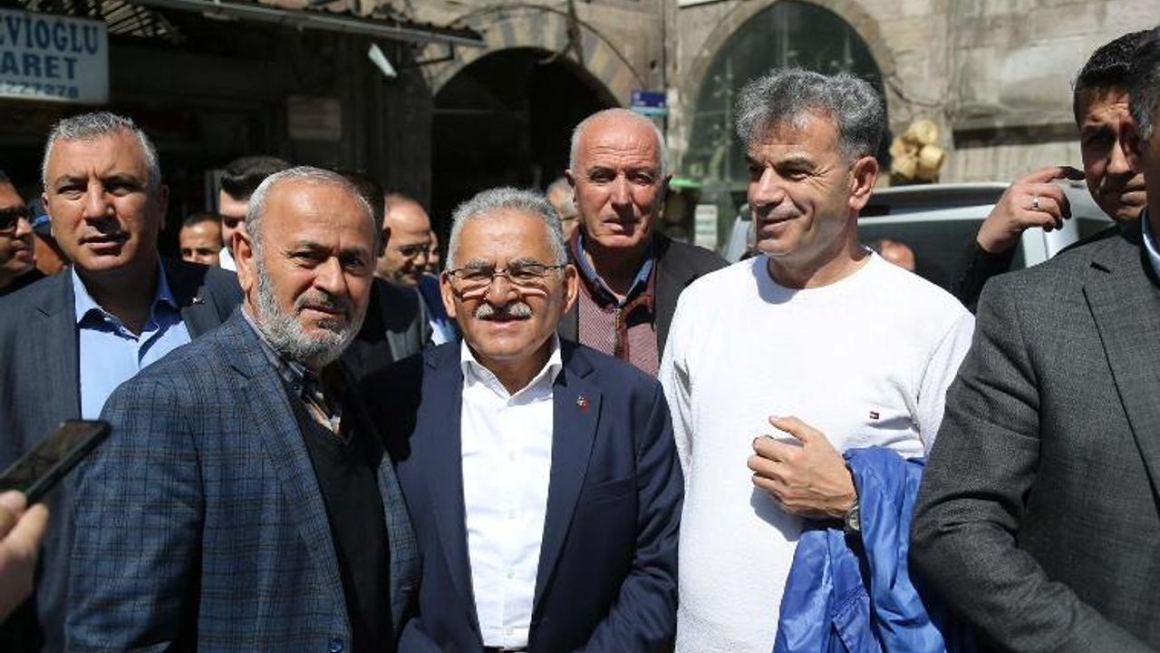 Seçimi Kazandı Bakın İlk Nereyi Ziyaret Etti?