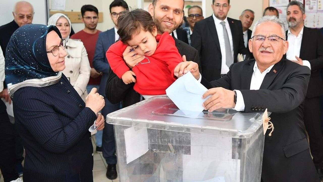 Büyükkılıç’tan Sandık İradesi İlk Yorum