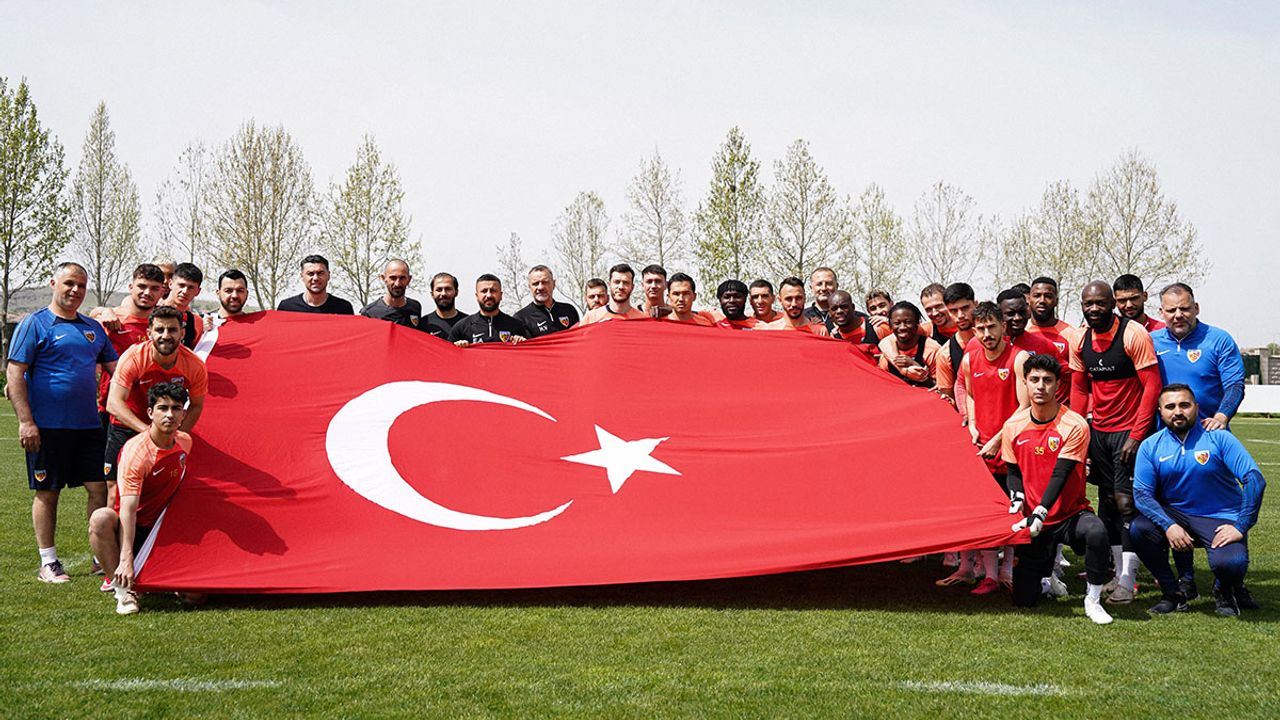 Kayserispor'un '23 Nisan' Görüntüleri Beğeni Topladı
