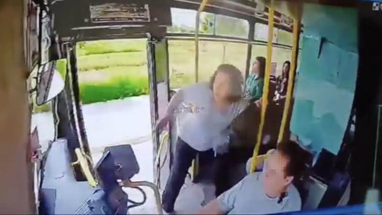 Otobüsün Açık Kalan Kapısından Düşen Kadın Öldü!