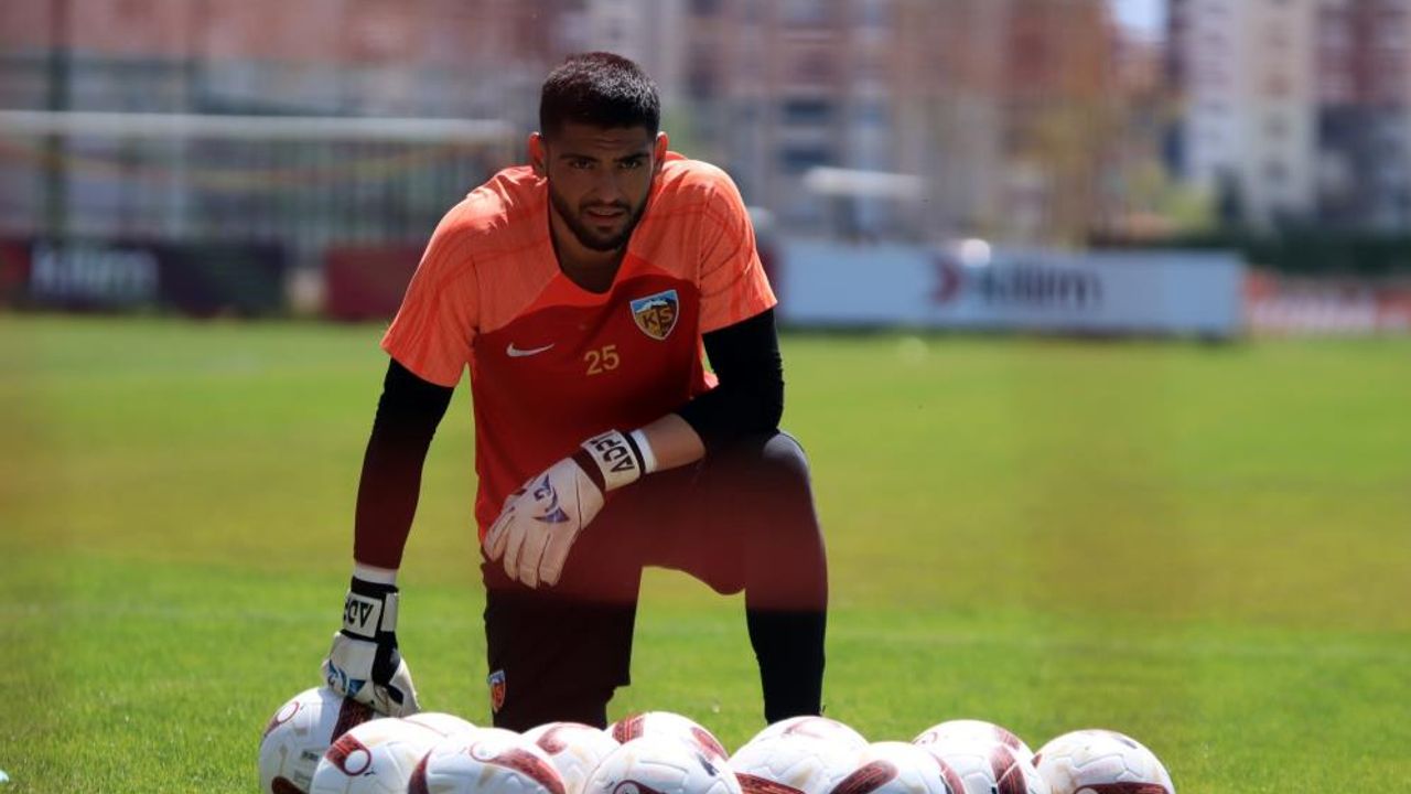Kaleci Bilal Bayazit: Milli Takım Her Futbolcunun Hayalidir
