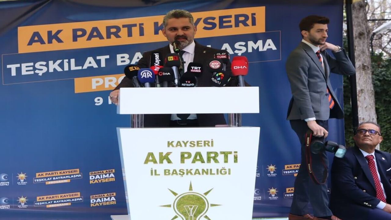 AK Partili Fatih Üzüm, ’Sadece akıllarda ufak bir karışıklık olmuştur’