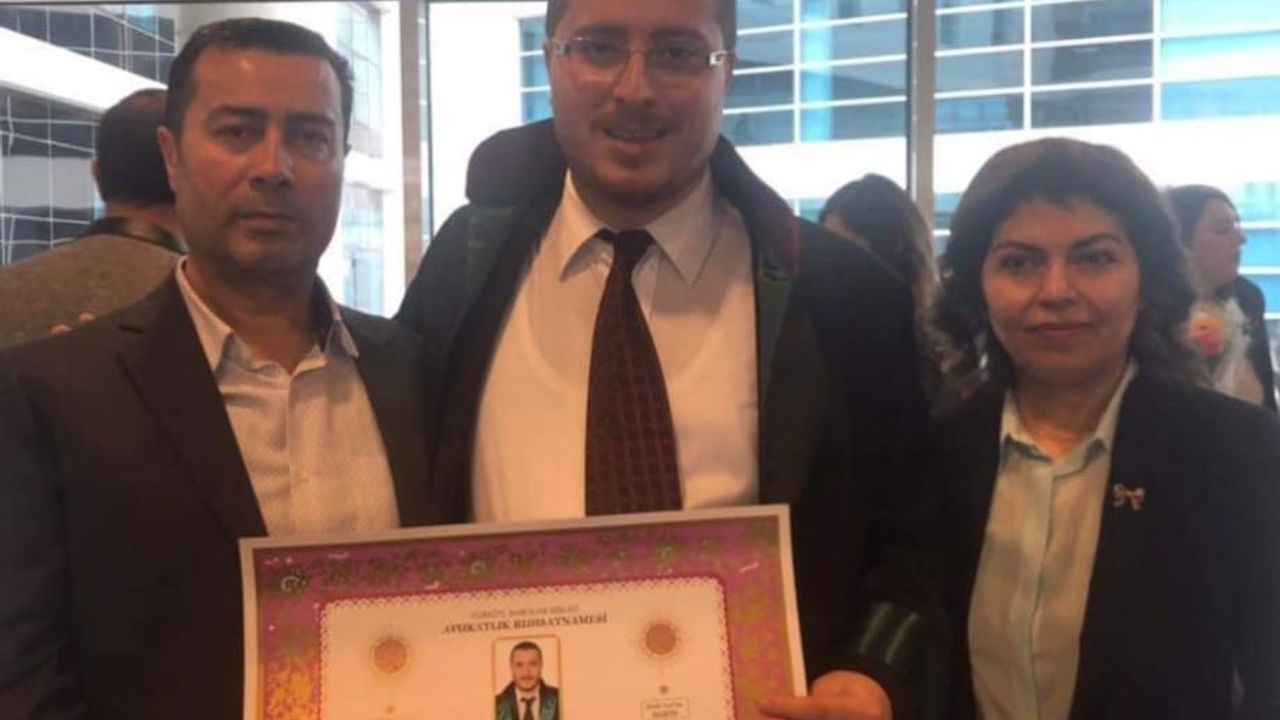 CHP'liler ve Sevenleri Olay Yerinde Toplandı! Ünalmış Açıklama Yaptı!