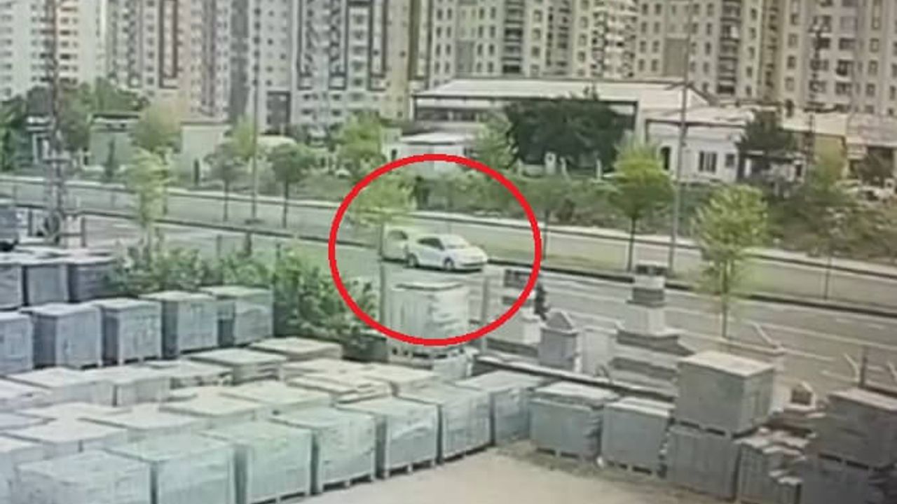 Kayseri’de 4 Kişinin Yaralandığı Kaza Görüntüleri!