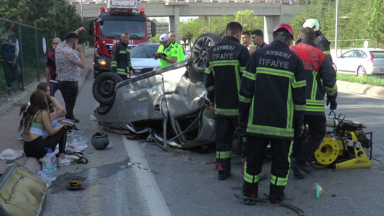 Trafik Kazasında Yaralanan 3 kadından 1’i hayatını kaybetti!