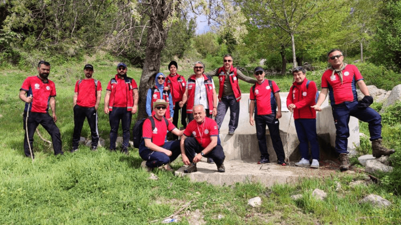 Öğretmenlerden Doğada Arama Kurtarma Tatbikatı!