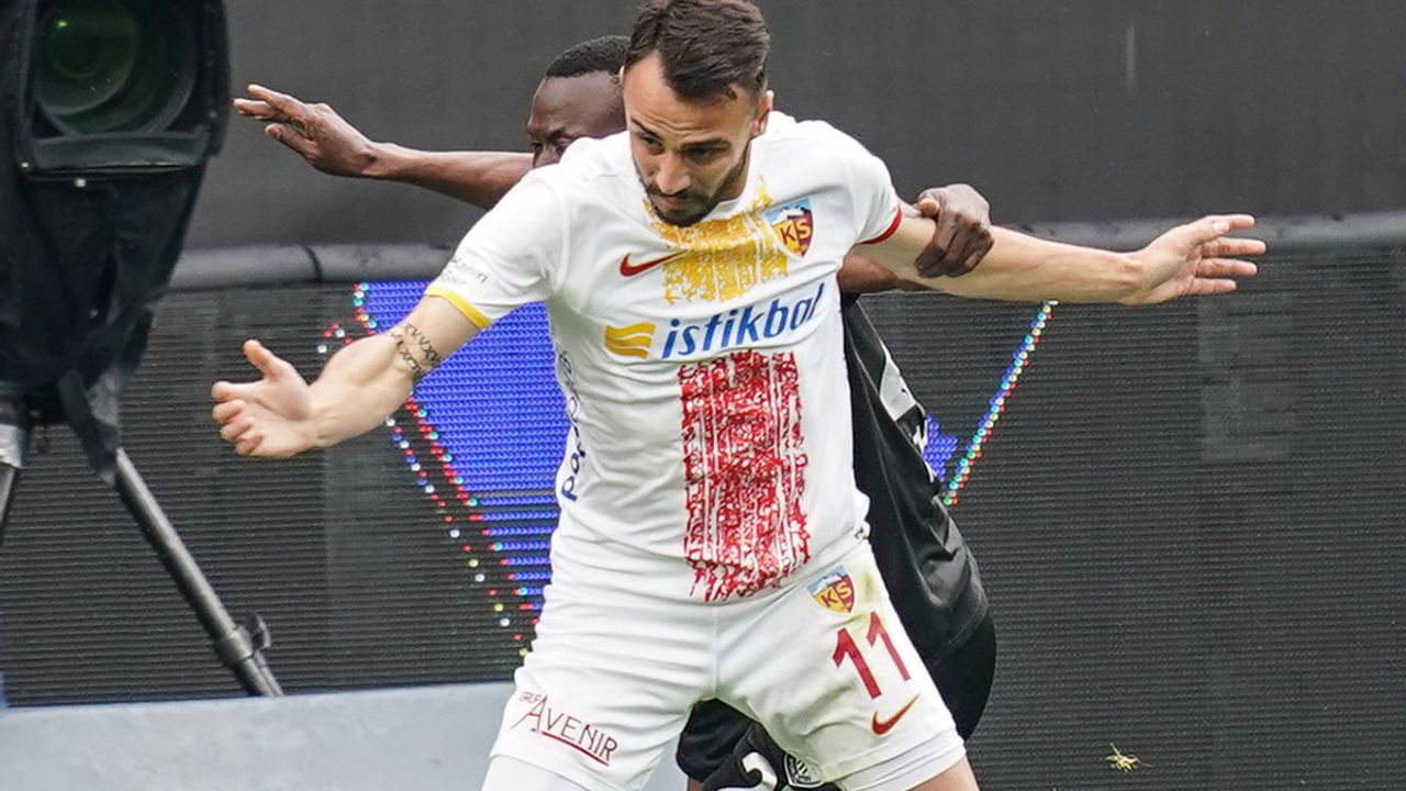 Kayserispor Maçının İlk Yarısı Sona Erdi!