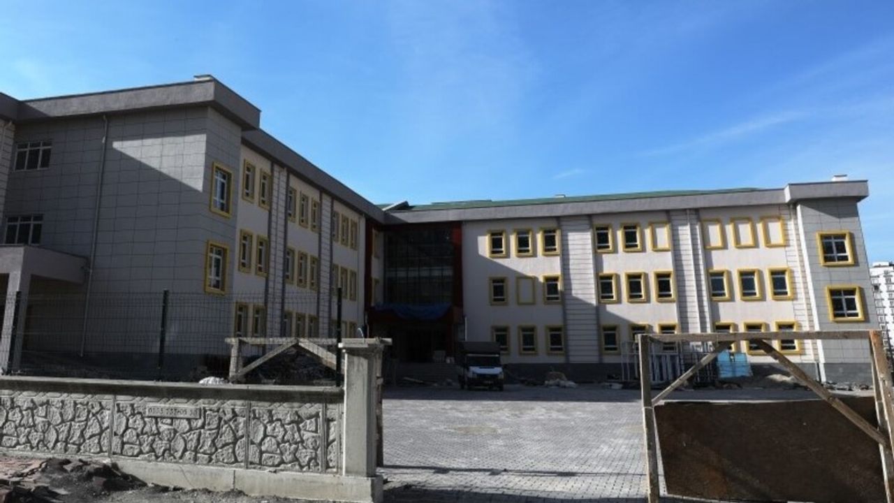 Mithatpaşa Mahallesi Yeni Okuluna Kavuşuyor!