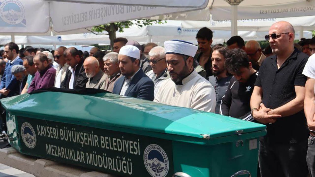 Kayserili O İsim Son Yolculuğuna Uğurlandı
