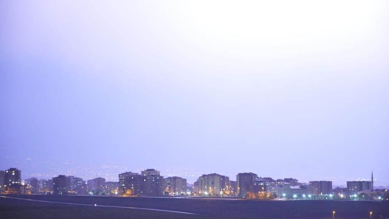 Geceyi Gündüze Çevirdi!