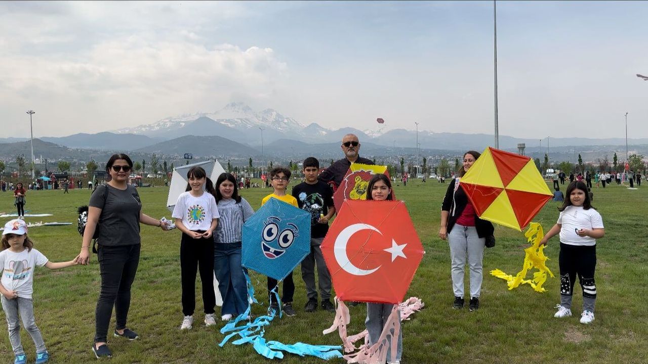 Kayseri Uçurtma Şenliğinden Keyifli Görüntüler