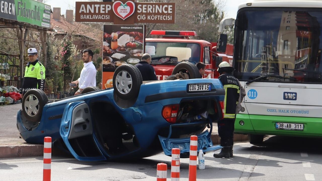 Şerit İhlali Yaptı, Takla Attı! Burunları Bile Kanamadı!