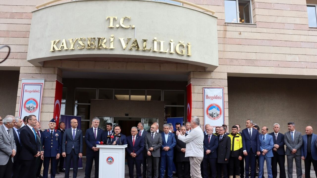 Vali Çiçek Çok Acılar Çekiyoruz Dedi, Kayserilileri Uyardı!