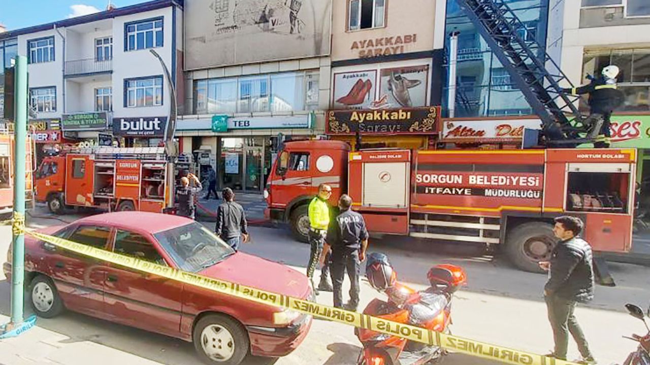 Çıkan Yangında İş Yeri Kül Oldu!