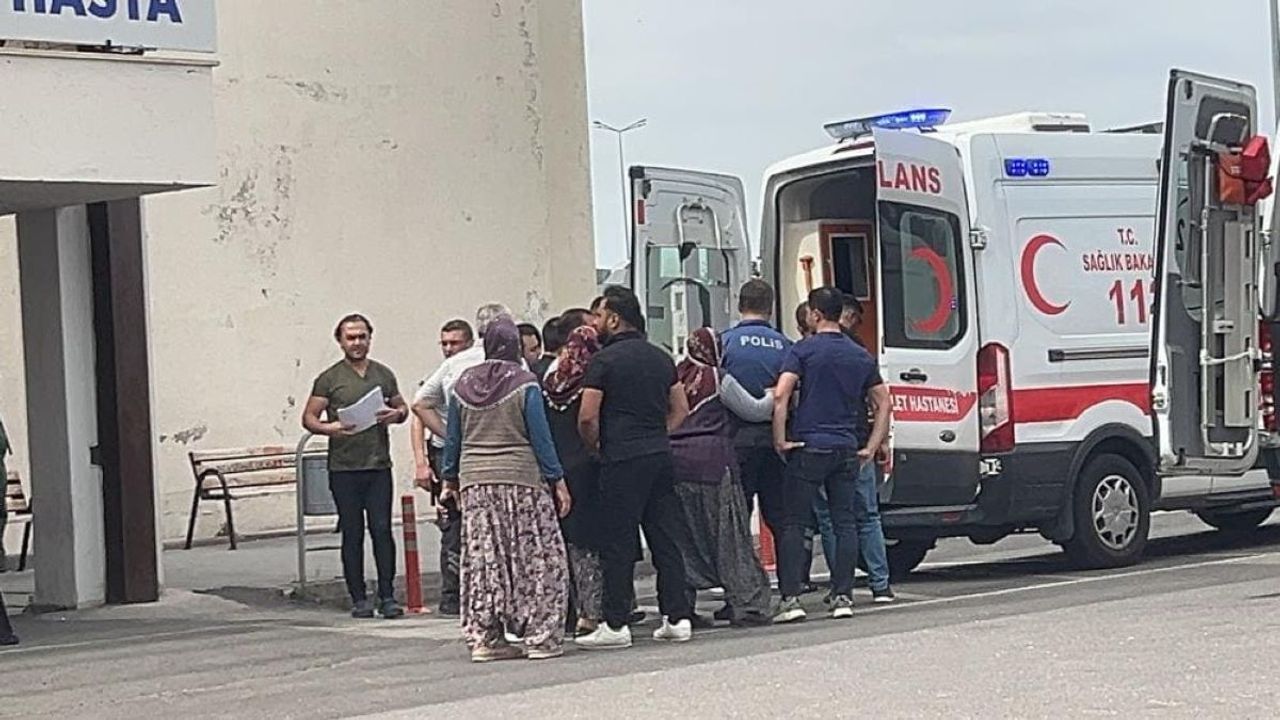 Acı Olay! Balkonda Oynayan İkiz Kardeşleri Ölüm Ayırdı