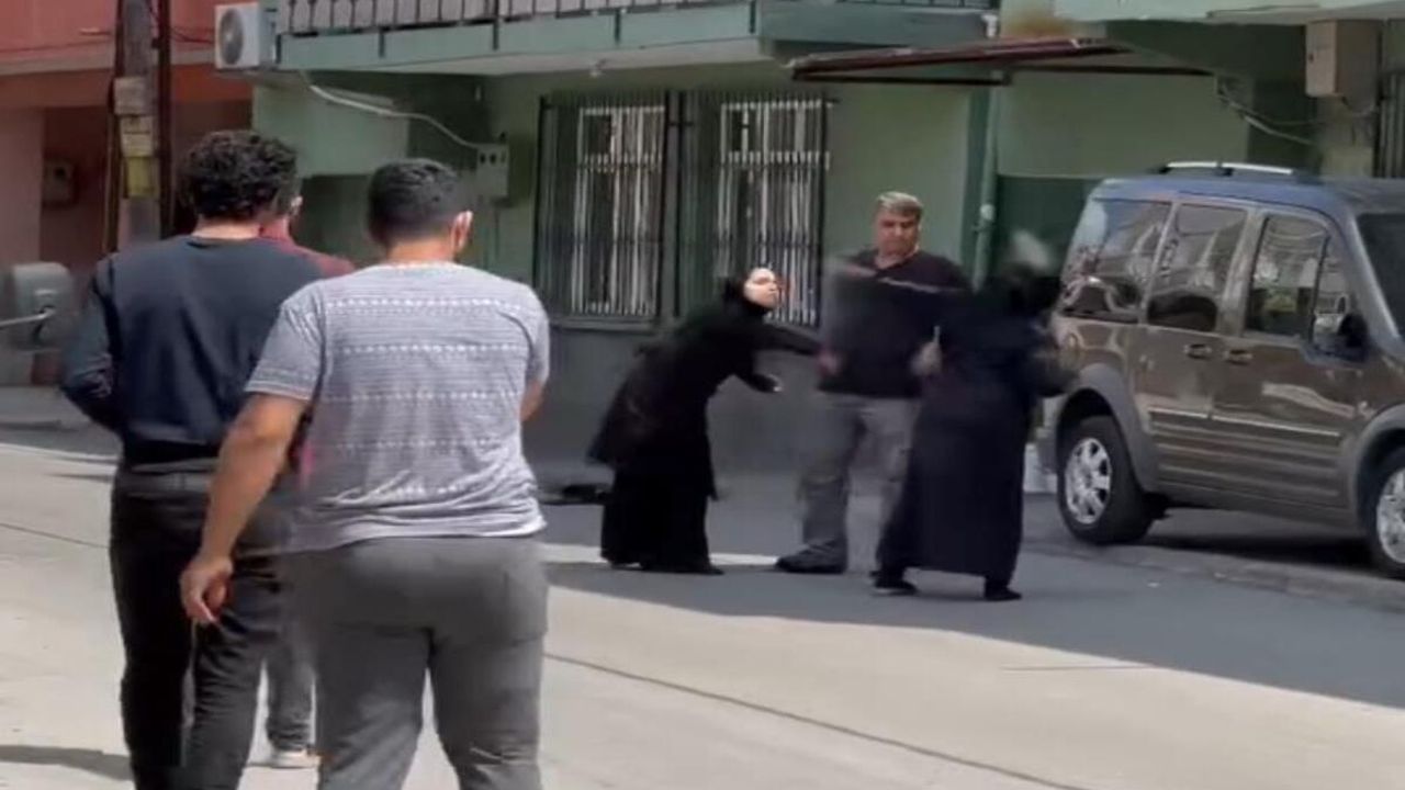 Dilenci Kadınların Yer Kavgası Olaylı Bitti!