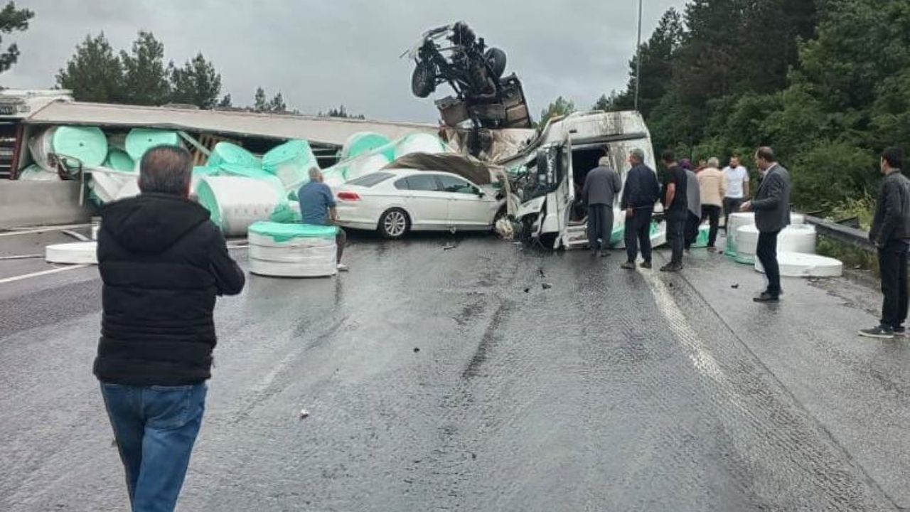 Yaralandıkları Korkunç Kazanın Görüntülerini, Kendi Elleriyle Çektiler