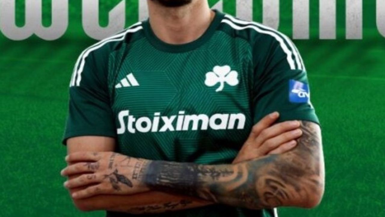 O Futbolcu Atatürk'ü Paylaştı Kadro Dışı Kaldı!