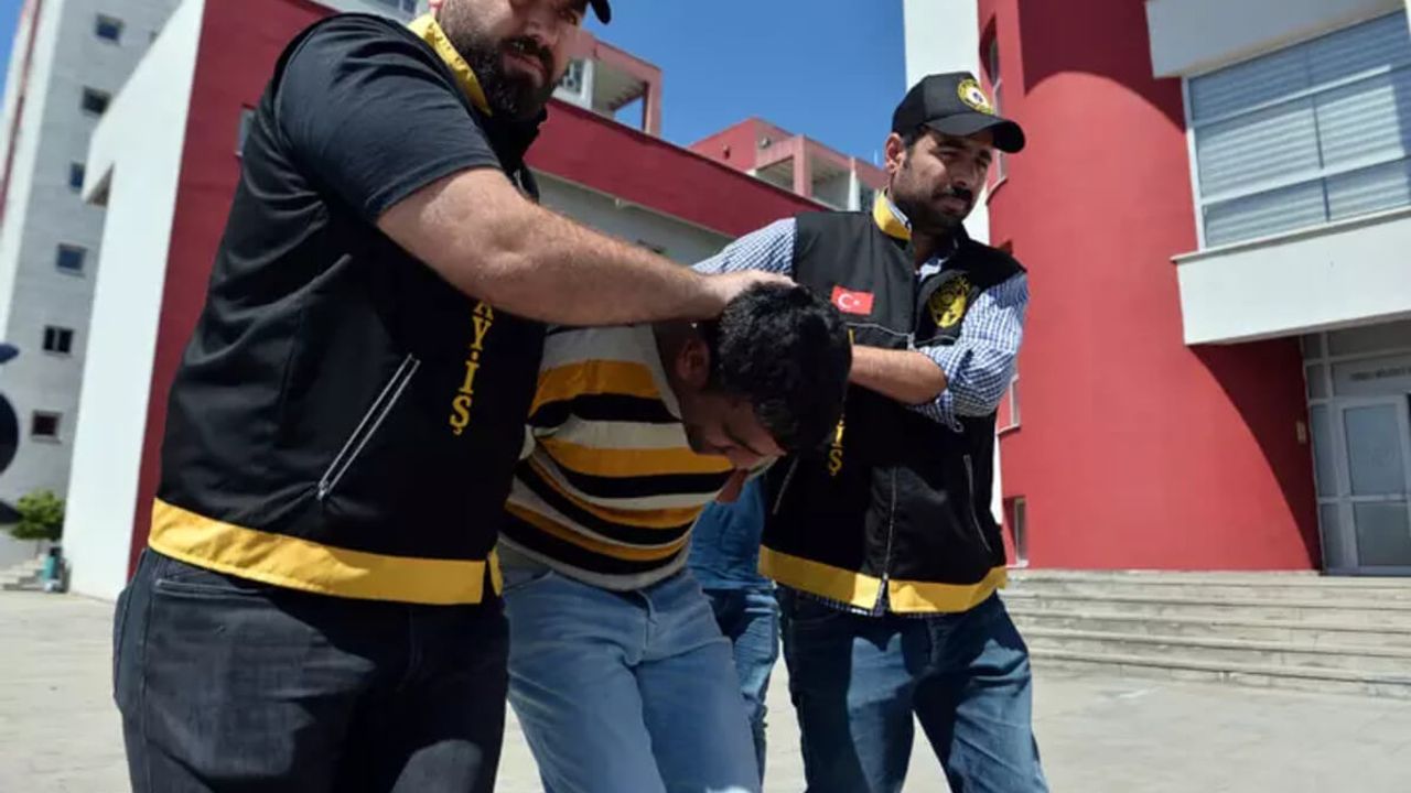 Aile Katliamı Yapmıştı: Kanlı Fotoğraflarını WhatsApp'tan Paylaştım!