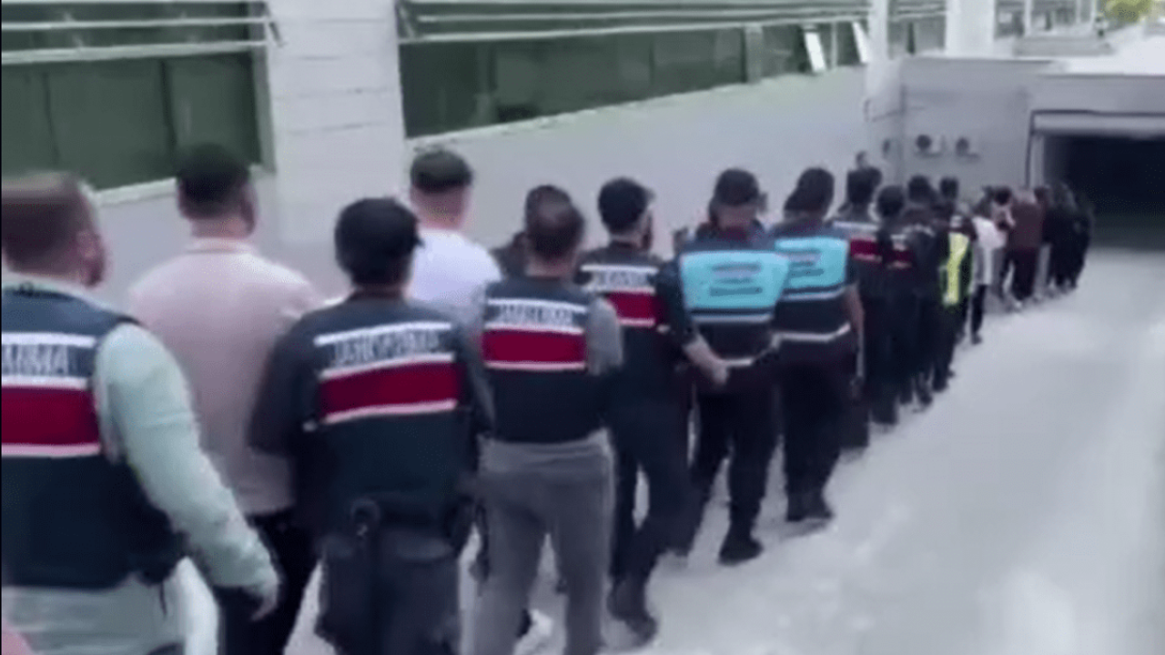 Ali Yerlikaya ‘Enselerindeyiz’ Dedi, Çok Sayıda Şüpheli Baskın Yedi!