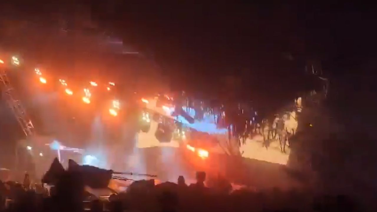 Parti Mitinginde Dev Sahne Çöktü! 9 Ölü 50 Yaralı