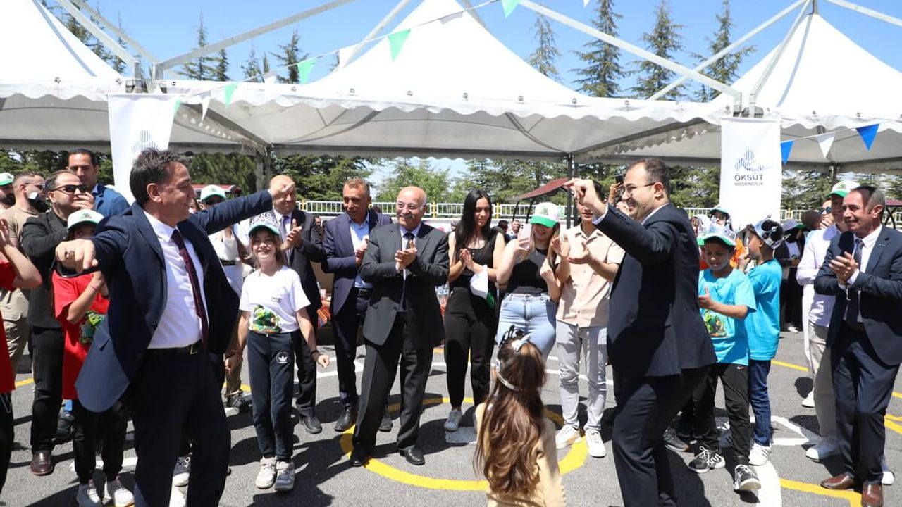 Kayseri’de Kaymakam ile Belediye Başkanı Bakın Nasıl Oynadı!