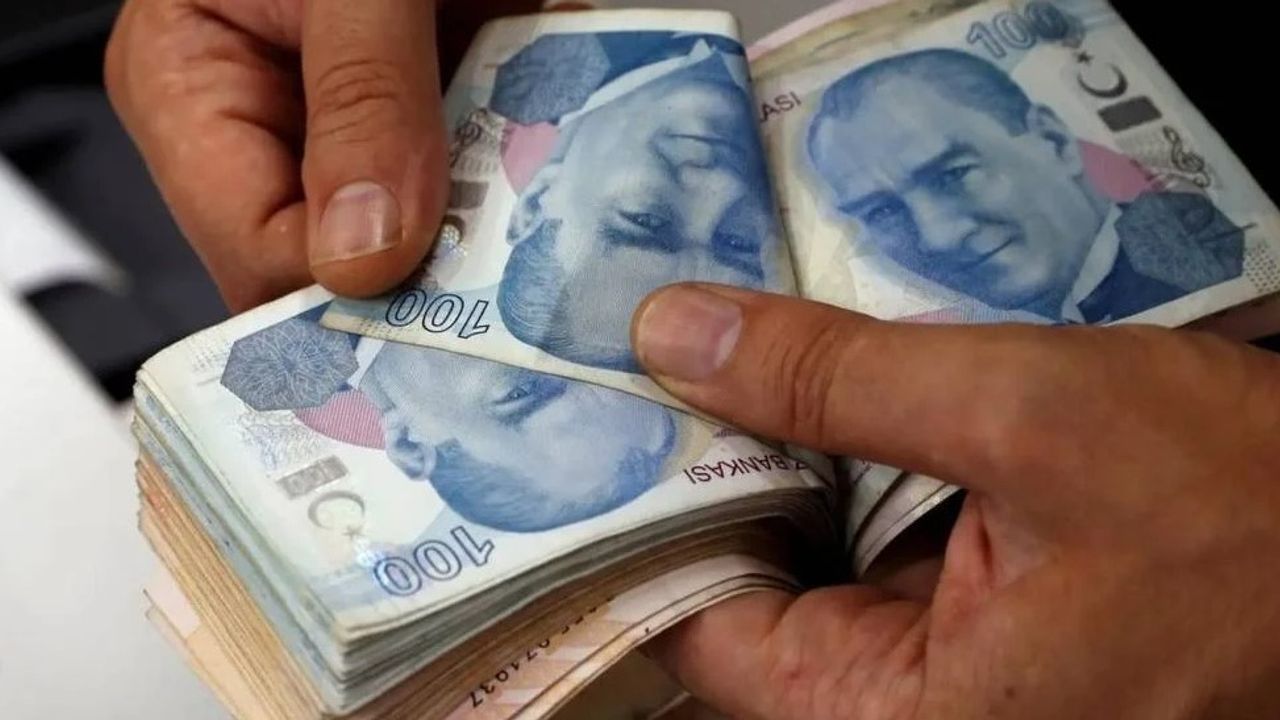Emeklinin Bayram İkramiyesi Ne Zaman Yatacak?