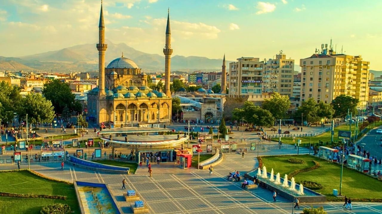 Kayseri'de Sürpriz Miting! Genel Başkan Geliyor!