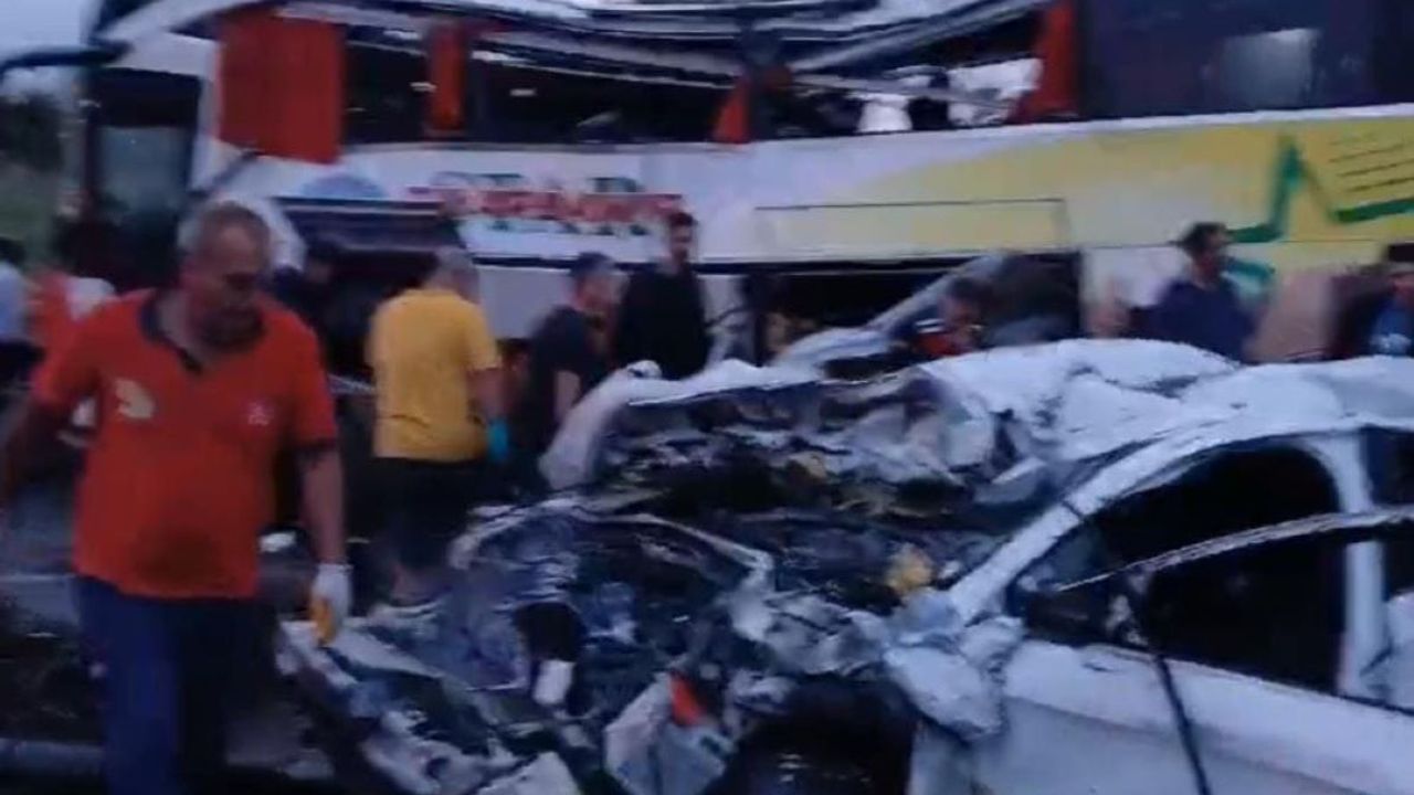 Feci Kaza: 10 Ölü, 30 Yaralı