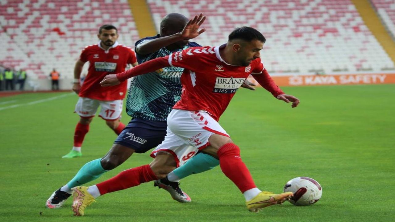 Kayserispor - Sivasspor Maçında Goller Yağmur gibi Geliyor!