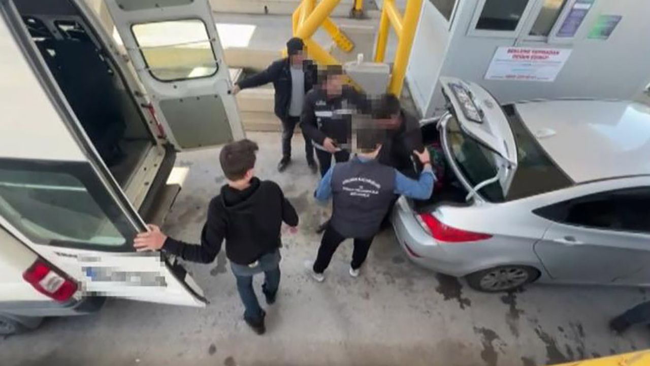 Göçmen Kaçakçılarına Operasyon! Bakın Nerede Yakalandılar?