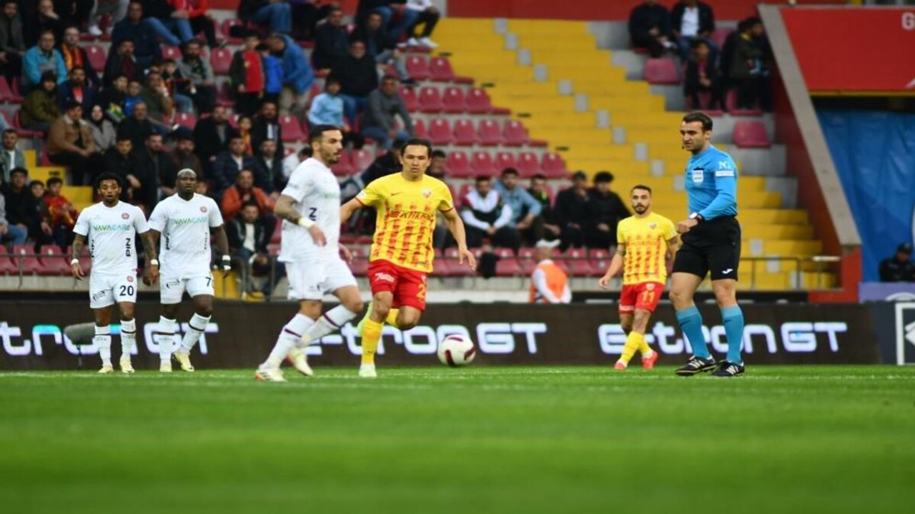 Kayserispor O Hakemle Yine Kazanamadı !