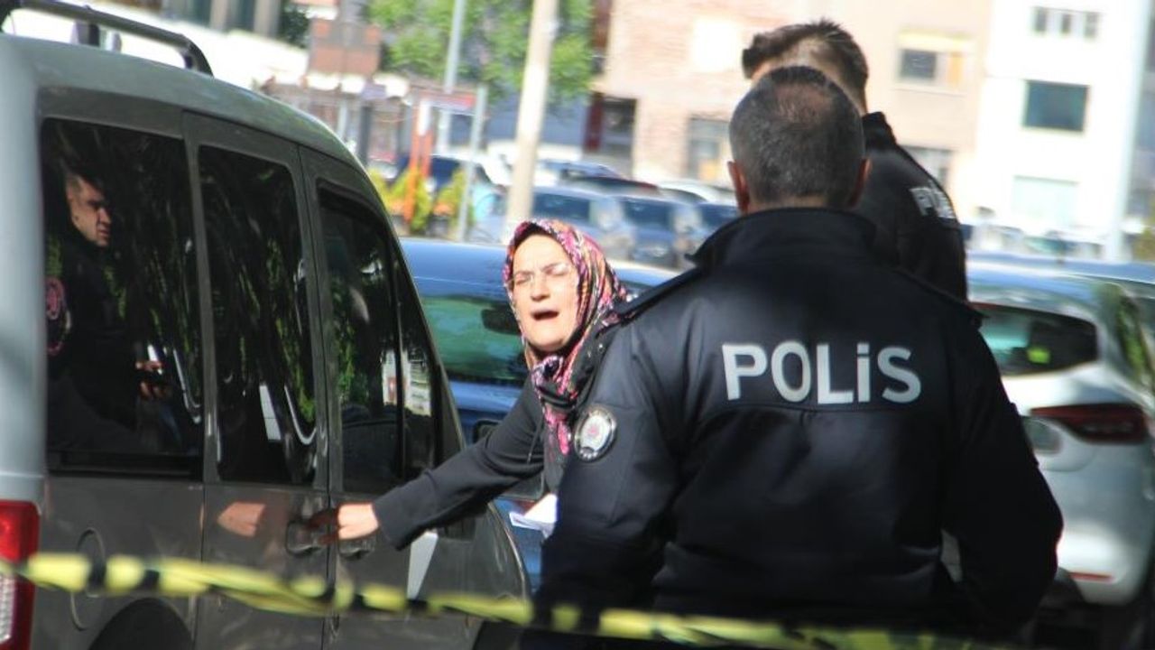 Kayseri’de Şüpheli Çanta Patlatılırken Bir Çocuk Olayın Ortasında Kaldı!