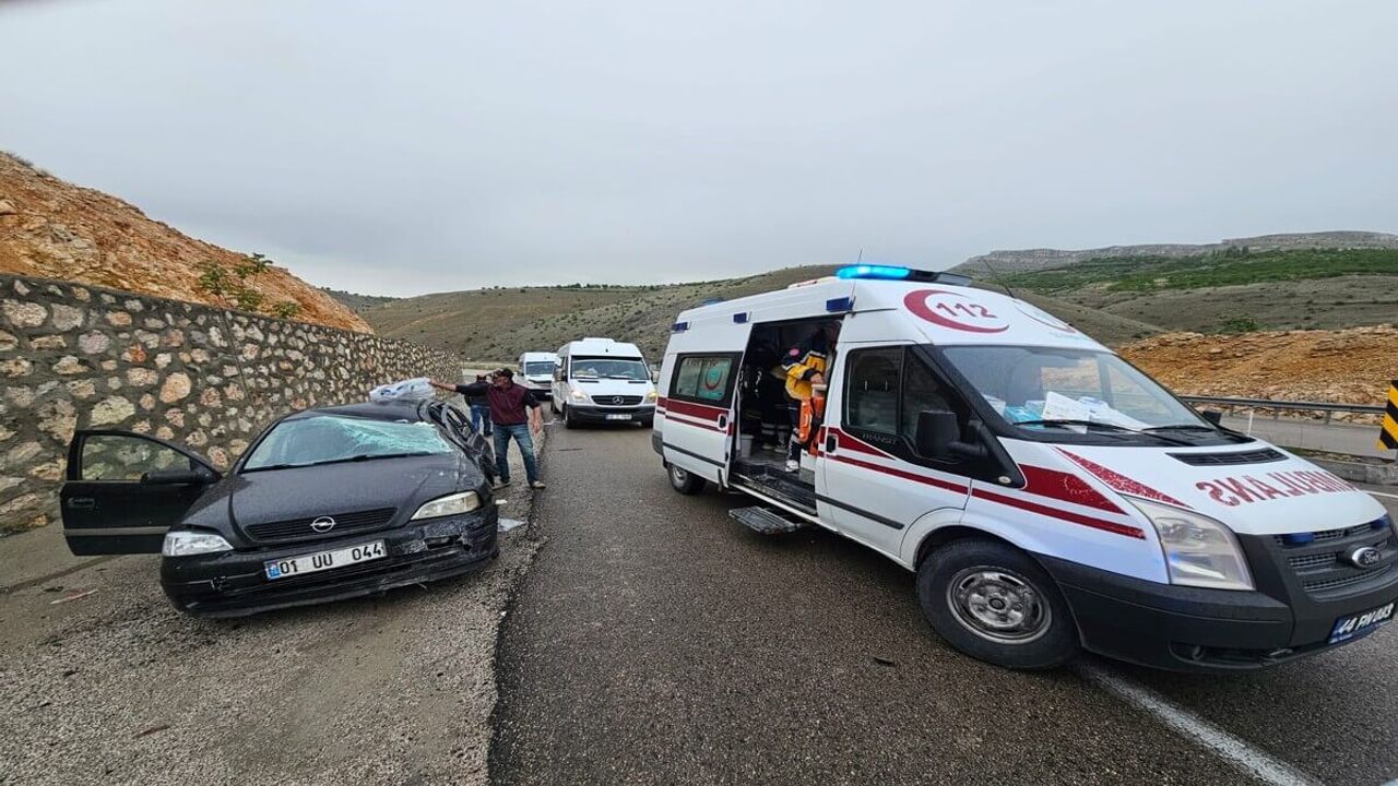 Kayseri Yolunda 4 Kişinin Yaralandığı Kazada İnceleme Başlatıldı!